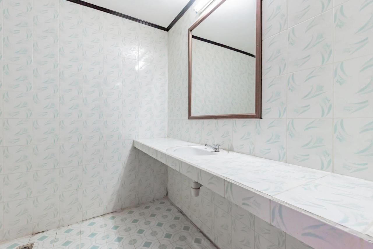 Reddoorz Near Plaza Balikpapan 호텔 외부 사진