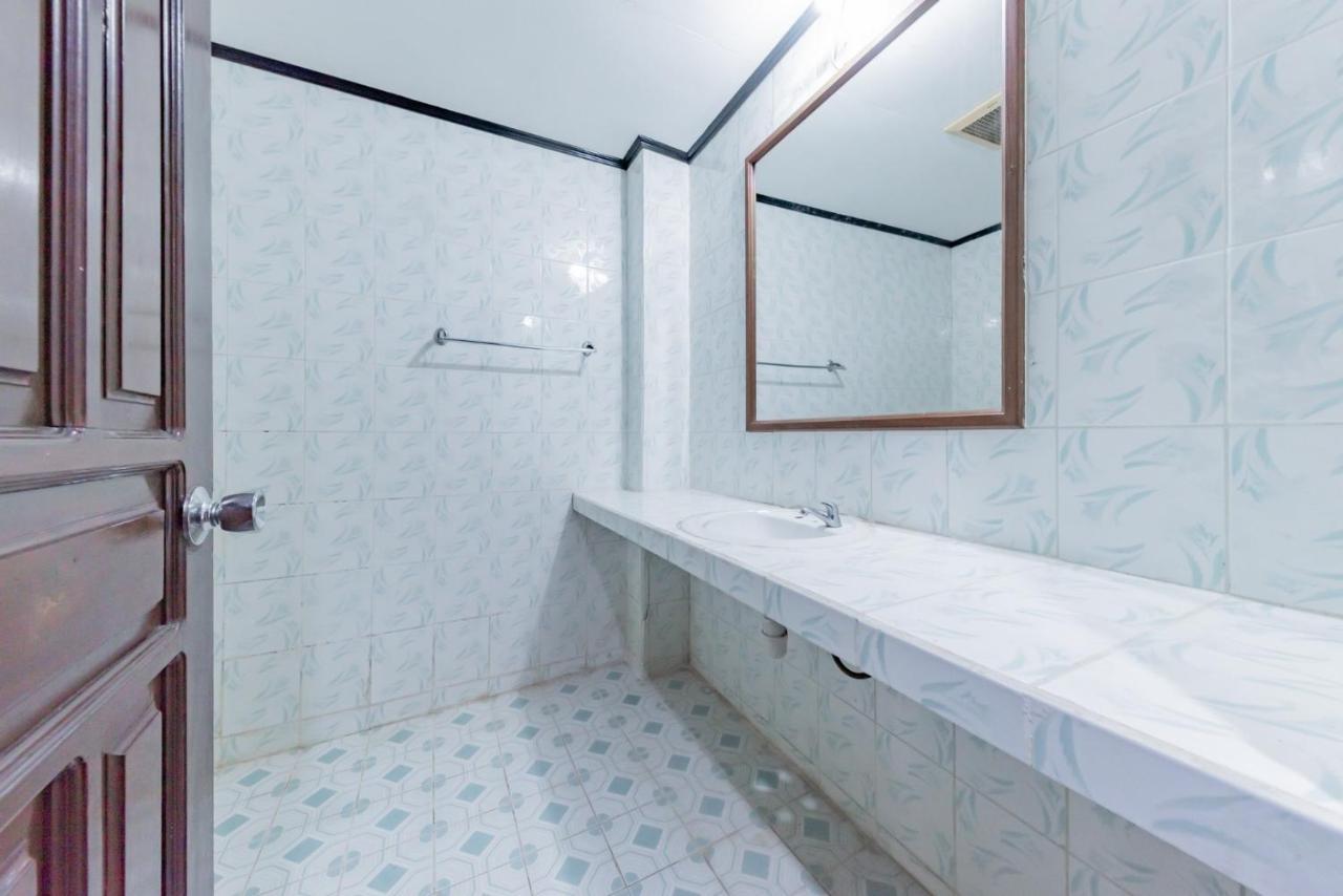 Reddoorz Near Plaza Balikpapan 호텔 외부 사진