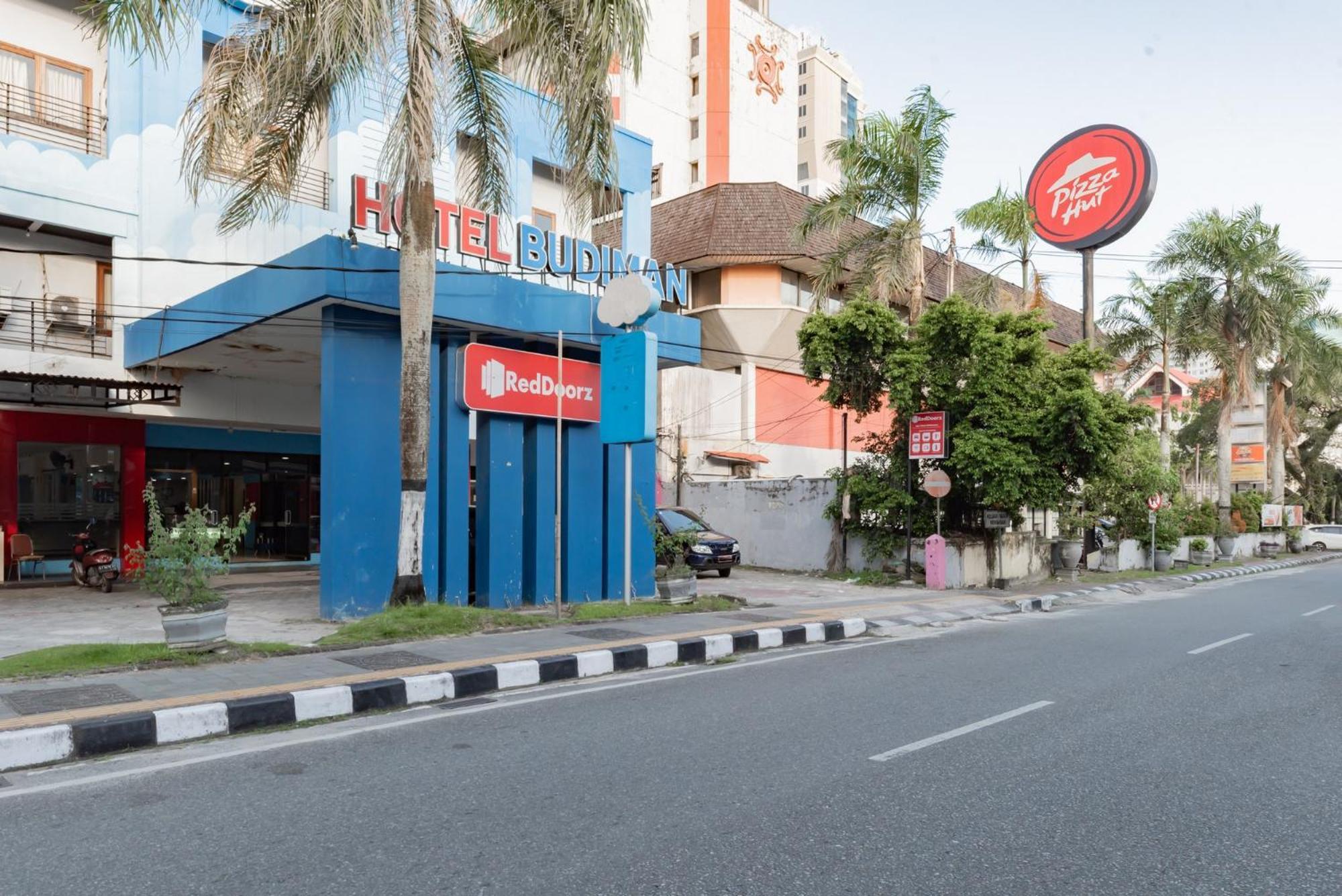Reddoorz Near Plaza Balikpapan 호텔 외부 사진