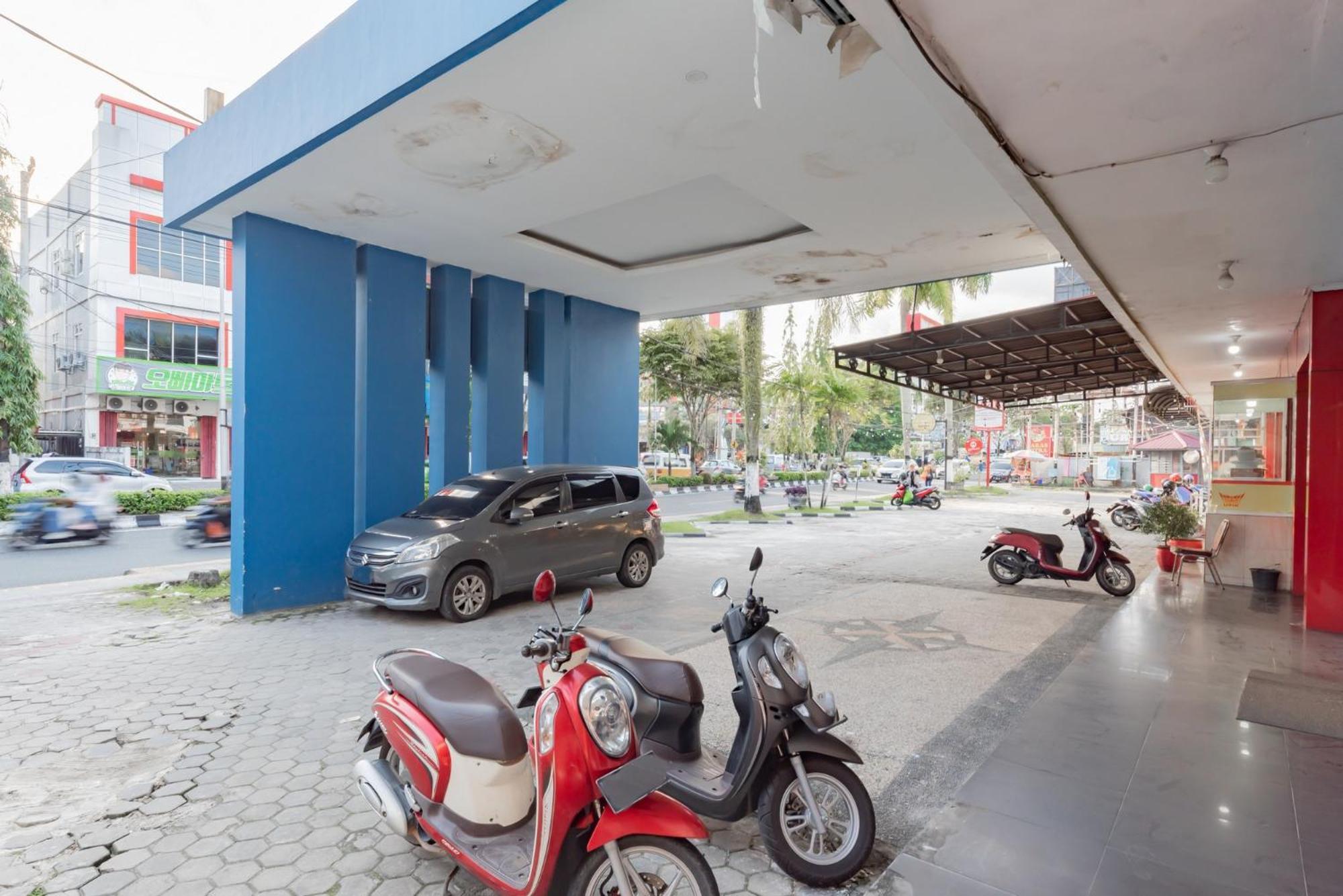 Reddoorz Near Plaza Balikpapan 호텔 외부 사진